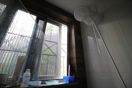 Banheiro de apartamento para alugar com 1 quarto, 50m² em Pechincha, Rio de Janeiro