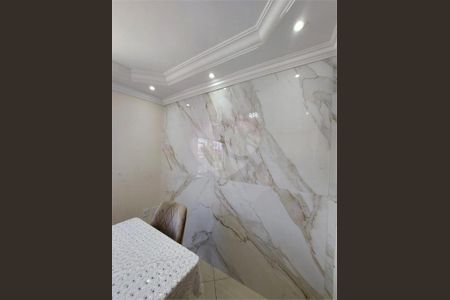 Casa à venda com 3 quartos, 68m² em Taboão, Diadema