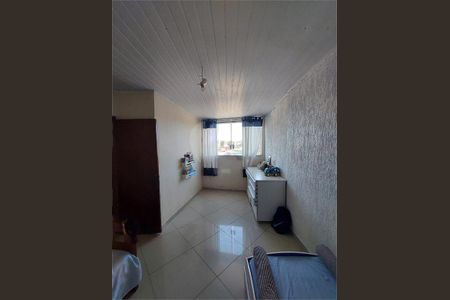 Casa à venda com 3 quartos, 68m² em Taboão, Diadema