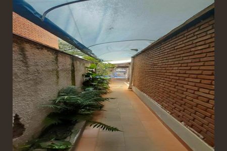Casa à venda com 7 quartos, 220m² em Santo Amaro, São Paulo