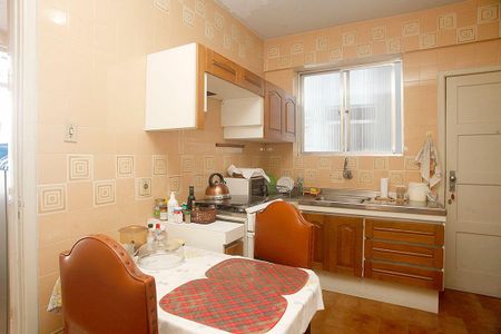 Cozinha de apartamento para alugar com 3 quartos, 134m² em Independência, Porto Alegre
