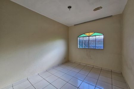 Casa à venda com 4 quartos, 302m² em Santa Efigênia, Belo Horizonte
