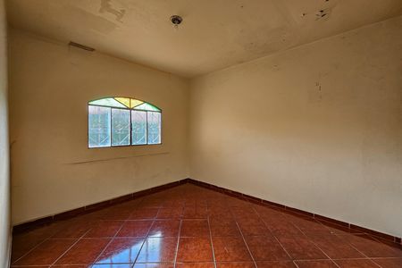 Casa à venda com 4 quartos, 302m² em Santa Efigênia, Belo Horizonte