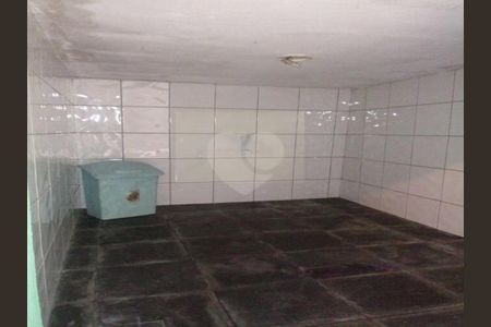 Casa à venda com 3 quartos, 300m² em Conceição, Diadema