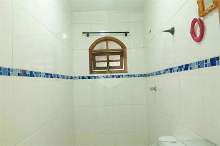 Casa à venda com 200m², 3 quartos e 3 vagas