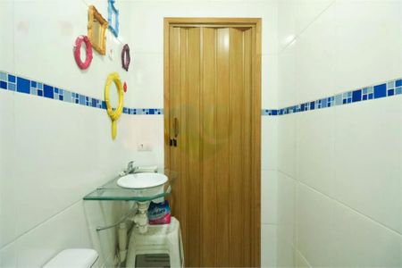 Casa à venda com 200m², 3 quartos e 3 vagas