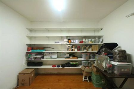 Casa à venda com 3 quartos, 200m² em Piraporinha, Diadema