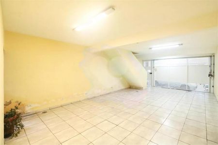 Casa à venda com 3 quartos, 200m² em Piraporinha, Diadema