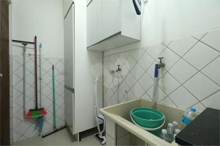 Casa à venda com 200m², 3 quartos e 3 vagas