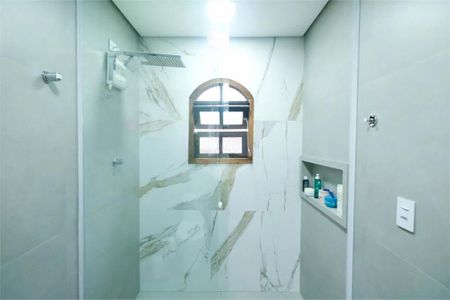 Casa à venda com 200m², 3 quartos e 3 vagas