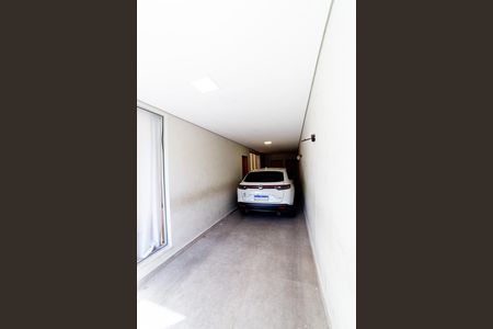 Garagem de casa à venda com 3 quartos, 250m² em Cachoeirinha, Belo Horizonte