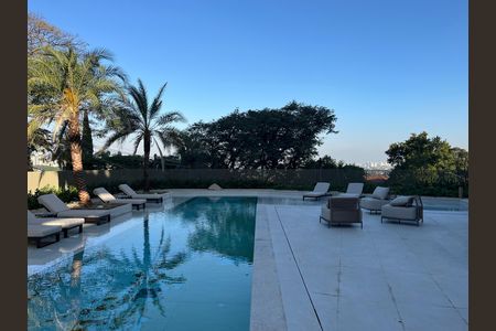 Apartamento à venda com 182m², 3 quartos e 3 vagasÁrea comum - Piscina