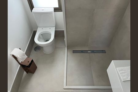 Apartamento à venda com 182m², 3 quartos e 3 vagasBanheiro 3