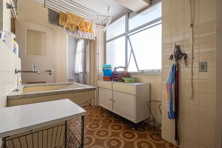 Apartamento à venda com 190m², 2 quartos e sem vaga Apartamento à venda com 190m², 2 quartos e sem vagaÁrea de Serviço