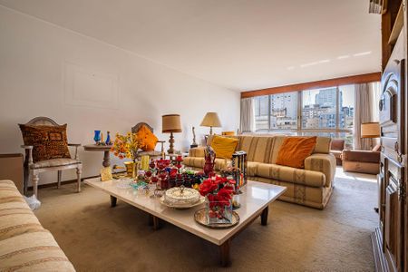 Apartamento à venda com 190m², 2 quartos e sem vaga Apartamento à venda com 190m², 2 quartos e sem vagaSala