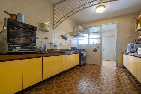 Apartamento à venda com 190m², 2 quartos e sem vaga Apartamento à venda com 190m², 2 quartos e sem vagaCozinha