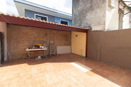 Quintal de casa para alugar com 2 quartos, 170m² em Vila Constança, São Paulo