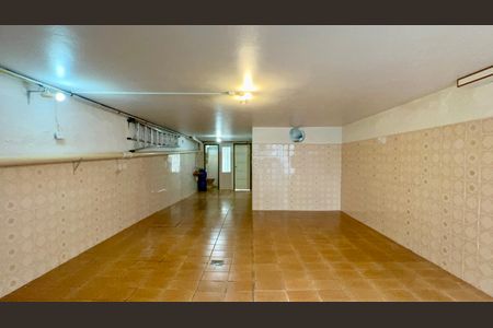 Casa à venda com 180m², 3 quartos e 3 vagas Casa à venda com 180m², 3 quartos e 3 vagasGaragem