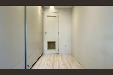 Casa à venda com 180m², 3 quartos e 3 vagas Casa à venda com 180m², 3 quartos e 3 vagasQuarto 1