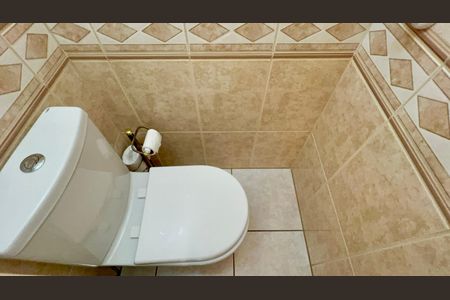 Casa à venda com 180m², 3 quartos e 3 vagas Casa à venda com 180m², 3 quartos e 3 vagasLavabo