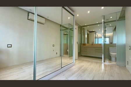 Casa à venda com 180m², 3 quartos e 3 vagas Casa à venda com 180m², 3 quartos e 3 vagasSuite