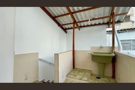 Casa à venda com 180m², 3 quartos e 3 vagas Casa à venda com 180m², 3 quartos e 3 vagasÁrea de Serviço