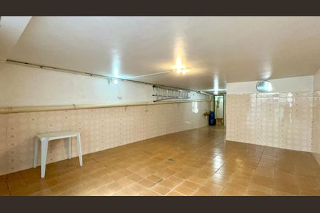 Casa à venda com 180m², 3 quartos e 3 vagas Casa à venda com 180m², 3 quartos e 3 vagasGaragem