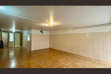Garagem de casa à venda com 3 quartos, 180m² em Vila Clementino, São Paulo