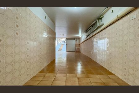 Casa à venda com 180m², 3 quartos e 3 vagas Casa à venda com 180m², 3 quartos e 3 vagasGaragem