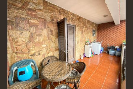 Casa à venda com 4 quartos, 130m² em Conceição, Diadema
