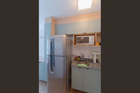 Cozinha de kitnet/studio para alugar com 1 quarto, 28m² em Liberdade, São Paulo