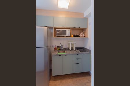 Cozinha de kitnet/studio para alugar com 1 quarto, 28m² em Liberdade, São Paulo