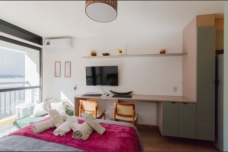 Studio para alugar com 28m², 1 quarto e sem vaga Studio para alugar com 28m², 1 quarto e sem vagaSala/Quarto