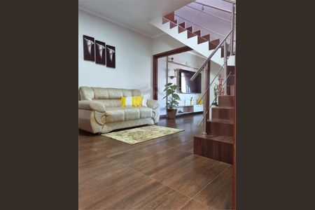 Casa à venda com 125m², 3 quartos e 8 vagas