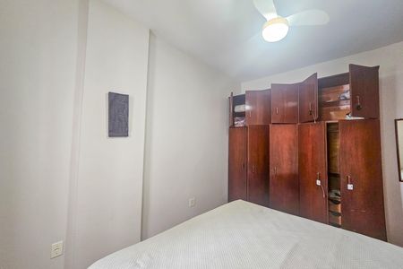 Apartamento para alugar com 2 quartos, 72m² em Jardim Las Palmas, Guarujá