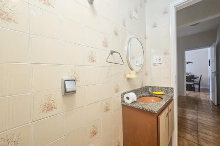 Apartamento para alugar com 2 quartos, 72m² em Jardim Las Palmas, Guarujá