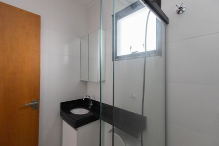 Banheiro da Suíte 2 de apartamento para alugar com 2 quartos, 60m² em Vila Constança, São Paulo