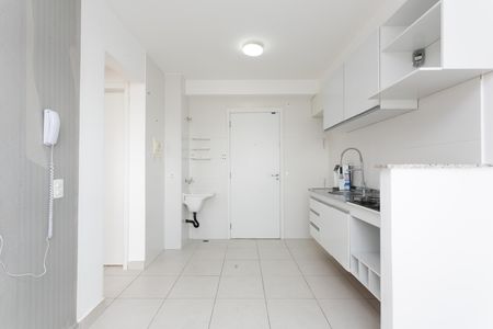 Apartamento à venda com 46m², 2 quartos e sem vagaSala / Cozinha 