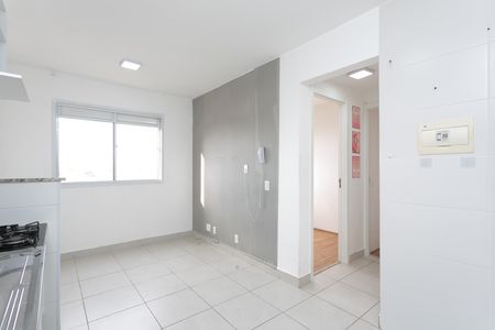 Apartamento à venda com 46m², 2 quartos e sem vagaSala / Cozinha 