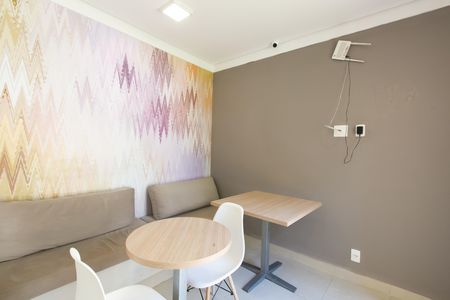Apartamento à venda com 46m², 2 quartos e sem vagaÁrea comum - Salão de festasÁrea comum - Salão de festas