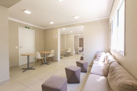 Apartamento à venda com 46m², 2 quartos e sem vagaÁrea comum - Salão de festas