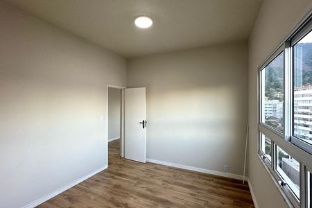 Apartamento para alugar com 78m², 3 quartos e 1 vaga