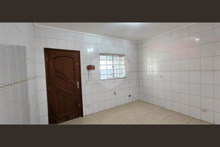 Casa à venda com 3 quartos, 110m² em Jardim Guacuri, Diadema