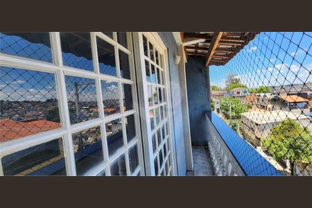 Casa à venda com 3 quartos, 110m² em Jardim Guacuri, Diadema