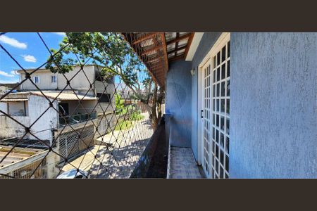 Casa à venda com 3 quartos, 110m² em Jardim Guacuri, Diadema