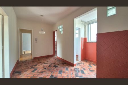 Corredor de apartamento para alugar com 3 quartos, 86m² em Cruzeiro, Belo Horizonte