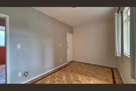 Sala de apartamento para alugar com 3 quartos, 86m² em Cruzeiro, Belo Horizonte