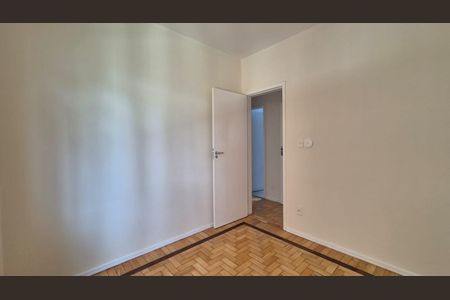 Apartamento para alugar com 86m², 3 quartos e 1 vaga Apartamento para alugar com 86m², 3 quartos e 1 vagaQuarto