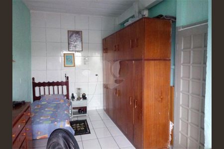 Casa à venda com 3 quartos, 194m² em Conceição, Diadema