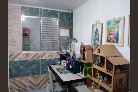 Casa à venda com 3 quartos, 194m² em Conceição, Diadema